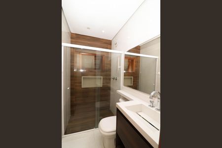 Casa para alugar com 180m², 2 quartos e 2 vagas Casa para alugar com 180m², 2 quartos e 2 vagasBanheiro da Suíte