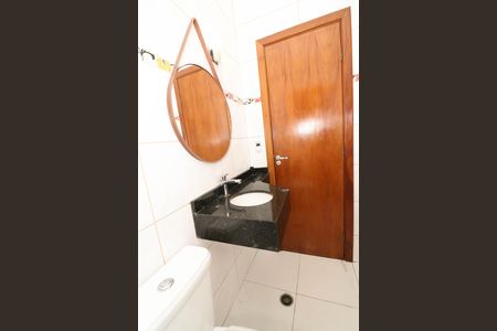 Casa para alugar com 180m², 2 quartos e 2 vagas Casa para alugar com 180m², 2 quartos e 2 vagasBanheiro 3