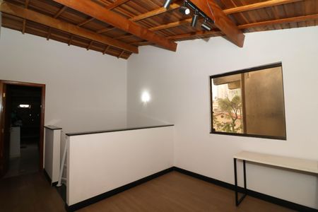 Casa para alugar com 180m², 2 quartos e 2 vagas Casa para alugar com 180m², 2 quartos e 2 vagasSótão - Quarto