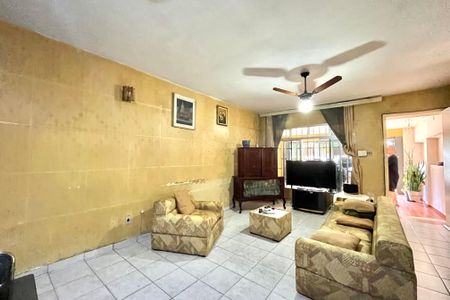 Casa para alugar com 164m², 5 quartos e 2 vagasSala