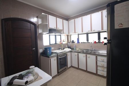 Casa à venda com 400m², 4 quartos e 3 vagasCozinha