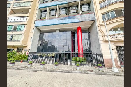 Apartamento à venda com 80m², 2 quartos e 1 vaga Apartamento à venda com 80m², 2 quartos e 1 vagaFachada