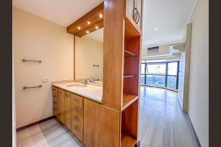 Apartamento à venda com 80m², 2 quartos e 1 vaga Apartamento à venda com 80m², 2 quartos e 1 vagaBanheiro 1