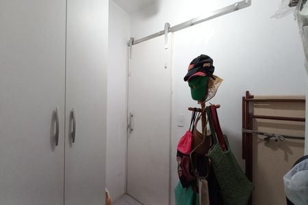 Apartamento à venda com 220m², 3 quartos e 1 vagaCloset