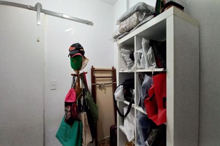 Apartamento à venda com 220m², 3 quartos e 1 vagaCloset