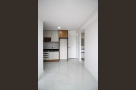 Apartamento para alugar com 37m², 2 quartos e 1 vaga Apartamento para alugar com 37m², 2 quartos e 1 vagaSala