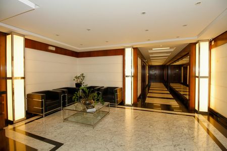 Studio à venda com 42m², 1 quarto e 1 vaga Studio à venda com 42m², 1 quarto e 1 vagaHall Social