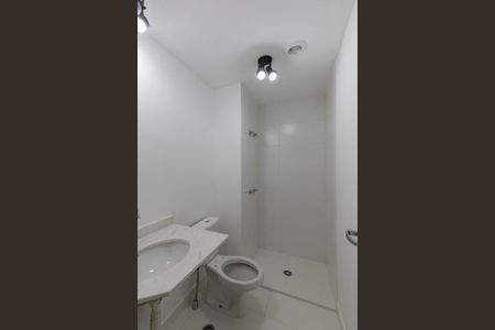 Banheiro de kitnet/studio à venda com 1 quarto, 27m² em República, São Paulo