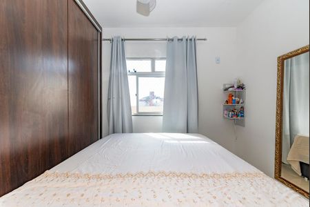 Apartamento à venda com 75m², 3 quartos e 1 vagaQuarto 2