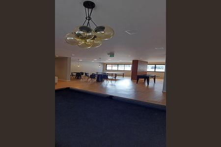 Apartamento para alugar com 66m², 2 quartos e 1 vaga Apartamento para alugar com 66m², 2 quartos e 1 vagaÁrea comum - Sala de Jogos 2