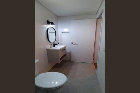 Apartamento para alugar com 66m², 2 quartos e 1 vaga Apartamento para alugar com 66m², 2 quartos e 1 vagaBanheiro da Suíte