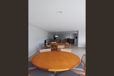 Apartamento para alugar com 66m², 2 quartos e 1 vaga Apartamento para alugar com 66m², 2 quartos e 1 vagaÁrea comum - Salão de festas