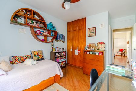 Apartamento à venda com 226m², 4 quartos e 2 vagasSuíte 1