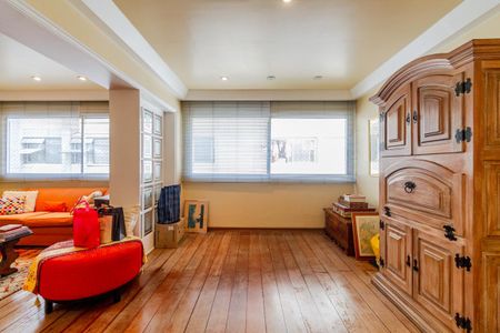 Apartamento à venda com 226m², 4 quartos e 2 vagasSala