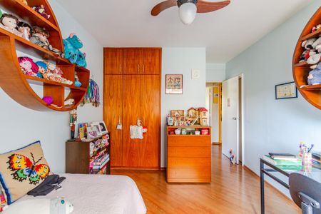 Apartamento à venda com 226m², 4 quartos e 2 vagasSuíte 1