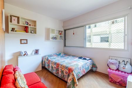 Apartamento à venda com 226m², 4 quartos e 2 vagasQuarto 2