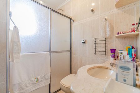 Apartamento à venda com 226m², 4 quartos e 2 vagasBanheiro da Suíte 1