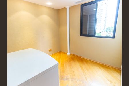 Apartamento à venda com 80m², 3 quartos e 2 vagasQuarto 2