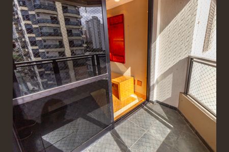 Apartamento à venda com 80m², 3 quartos e 2 vagasVaranda