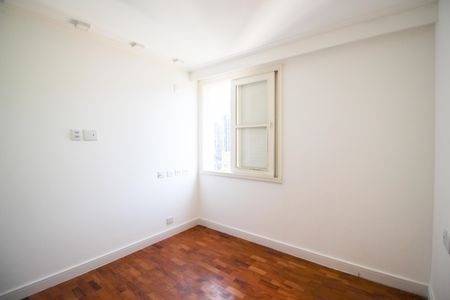 Apartamento à venda com 87m², 2 quartos e 1 vagaQuarto