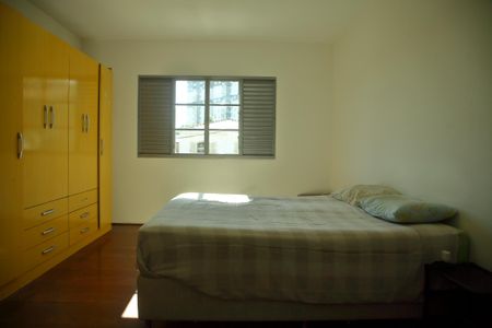 Casa à venda com 150m², 3 quartos e 2 vagasSuíte