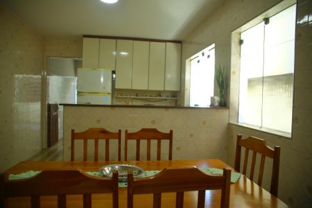 Casa à venda com 150m², 3 quartos e 2 vagasCopa/Cozinha