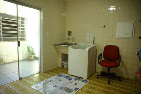 Casa à venda com 150m², 3 quartos e 2 vagasÁrea de Serviço