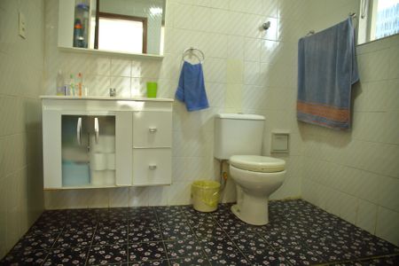 Casa à venda com 150m², 3 quartos e 2 vagasBanheiro da Suíte