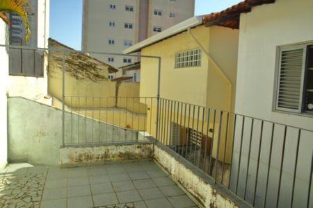 Casa à venda com 150m², 3 quartos e 2 vagasTerraço/Quintal