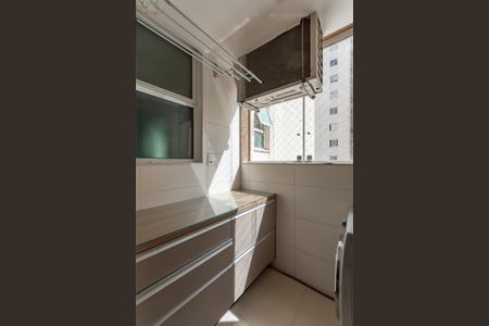 Apartamento à venda com 90m², 2 quartos e 2 vagas Apartamento à venda com 90m², 2 quartos e 2 vagasÁrea de Serviço