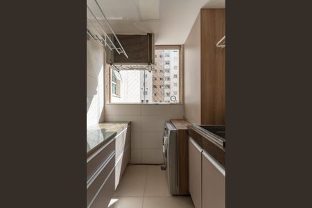 Apartamento à venda com 90m², 2 quartos e 2 vagas Apartamento à venda com 90m², 2 quartos e 2 vagasÁrea de Serviço