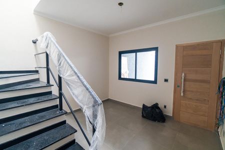 Casa à venda com 98m², 3 quartos e 2 vagas Casa à venda com 98m², 3 quartos e 2 vagasSala