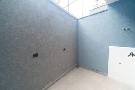 Casa à venda com 98m², 3 quartos e 2 vagas Casa à venda com 98m², 3 quartos e 2 vagasLavanderia