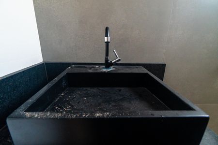 Casa à venda com 98m², 3 quartos e 2 vagas Casa à venda com 98m², 3 quartos e 2 vagasBanheiro da Suíte