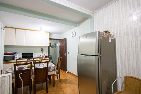 Casa à venda com 175m², 3 quartos e 2 vagasCozinha