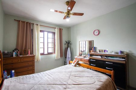 Casa à venda com 175m², 3 quartos e 2 vagasQuarto 1