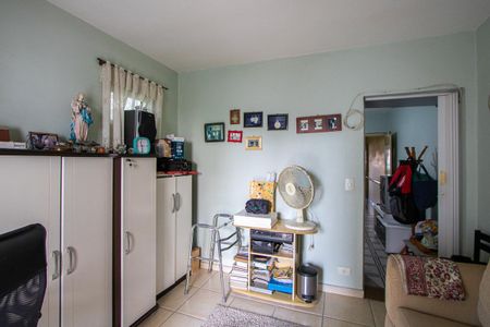 Casa à venda com 175m², 3 quartos e 2 vagasQuarto 2