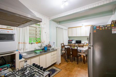 Casa à venda com 175m², 3 quartos e 2 vagasCozinha