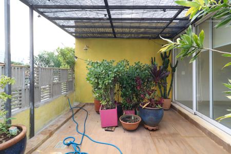 Apartamento à venda com 115m², 2 quartos e 2 vagasJardim