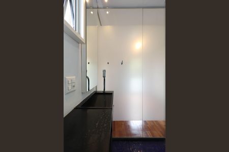 Apartamento à venda com 115m², 2 quartos e 2 vagasBanheiro da Suíte