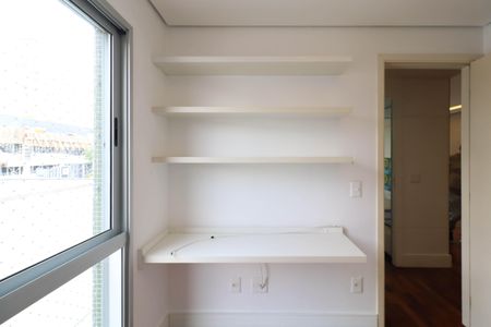 Apartamento à venda com 115m², 2 quartos e 2 vagasQuarto