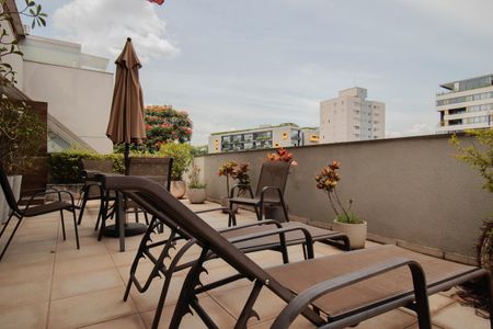 Apartamento à venda com 115m², 2 quartos e 2 vagasTerraço