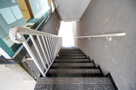 Apartamento à venda com 35m², 2 quartos e sem vagaEscada