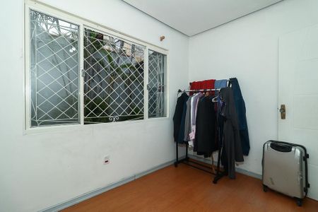 Casa à venda com 217m², 4 quartos e 3 vagasQuarto 2