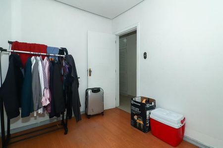 Casa à venda com 217m², 4 quartos e 3 vagasQuarto 2