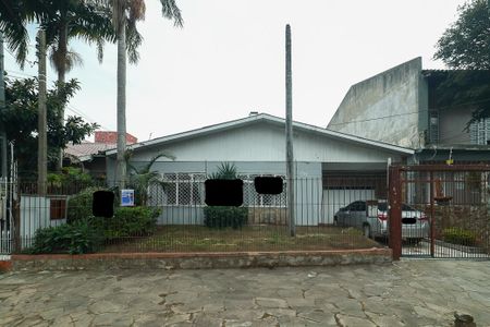 Casa à venda com 217m², 4 quartos e 3 vagasFachada