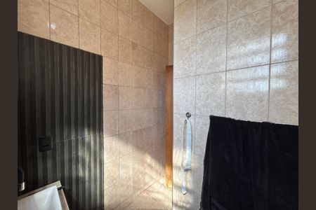 Casa à venda com 550m², 6 quartos e 6 vagasBanheiro casa 2