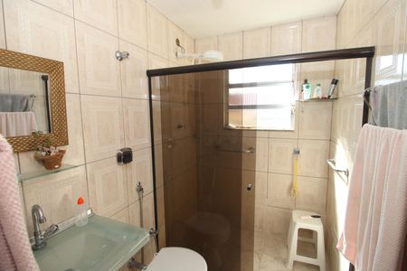 Casa à venda com 550m², 6 quartos e 6 vagasBanheiro casa 1