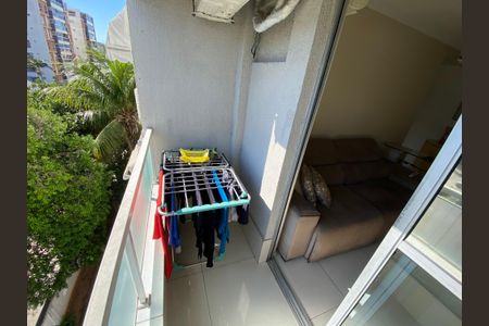 Apartamento à venda com 65m², 2 quartos e 1 vaga Apartamento à venda com 65m², 2 quartos e 1 vagaVaranda - Sala