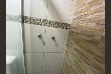 Apartamento à venda com 65m², 2 quartos e 1 vaga Apartamento à venda com 65m², 2 quartos e 1 vagaBanheiro Suíte